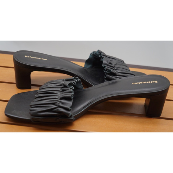 New Reformation Shereen Ruched Block Heel in Black Women 9.5 EUC - Picture 8 of 13